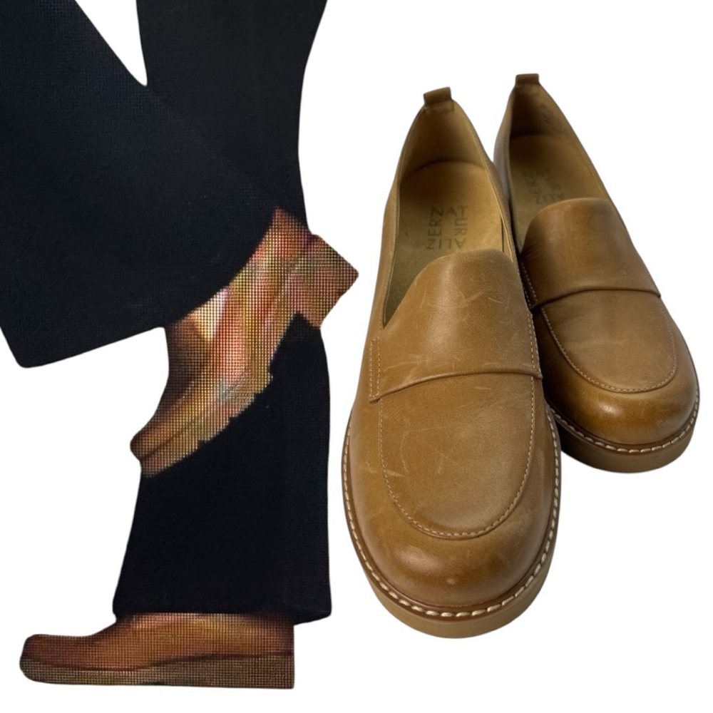 Naturalizer Women’s Darry Slip-On Lightweight Lug Sole Heeled Loafer Sz 6.5 W - Picture 1 of 9